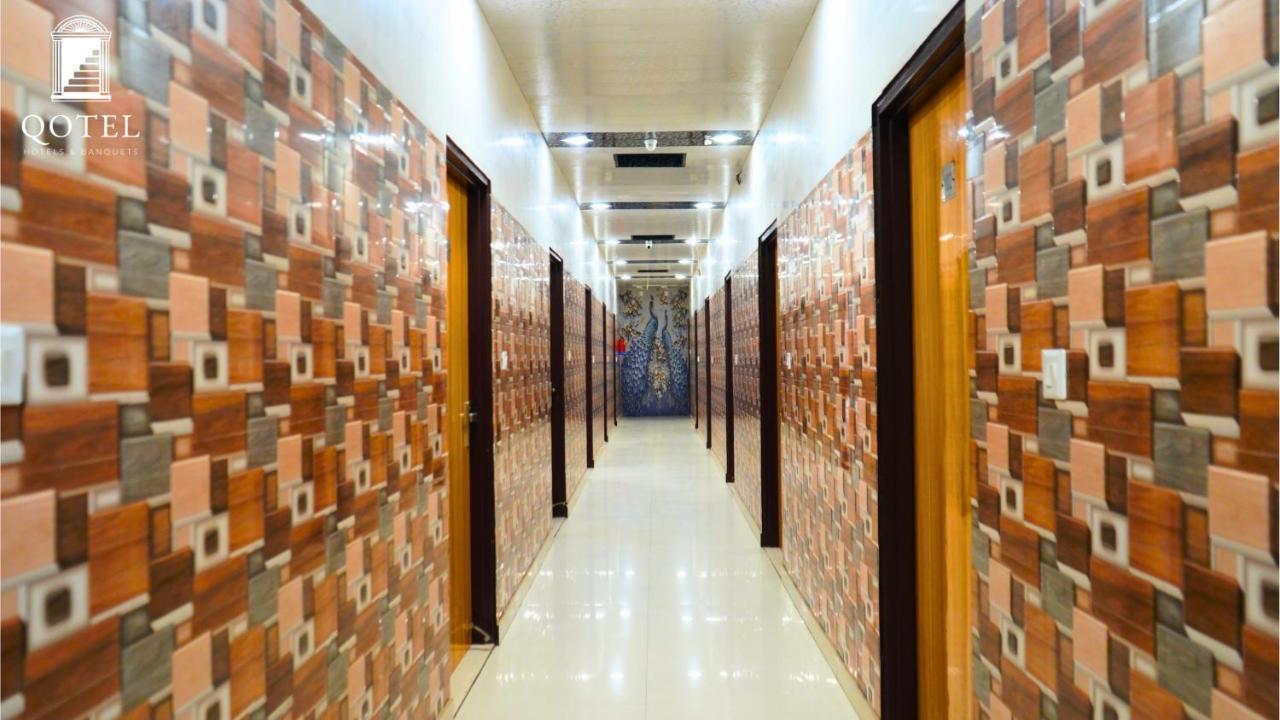 Qotel Peeragarhi-near Peeragarhi Metro Station,couple Friendly * New Delhi
